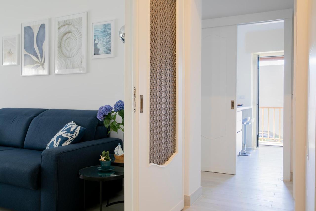 Nuovo Sulla Con Larga Terrazza Di 70 Mq E Posto Auto Privato Apartment